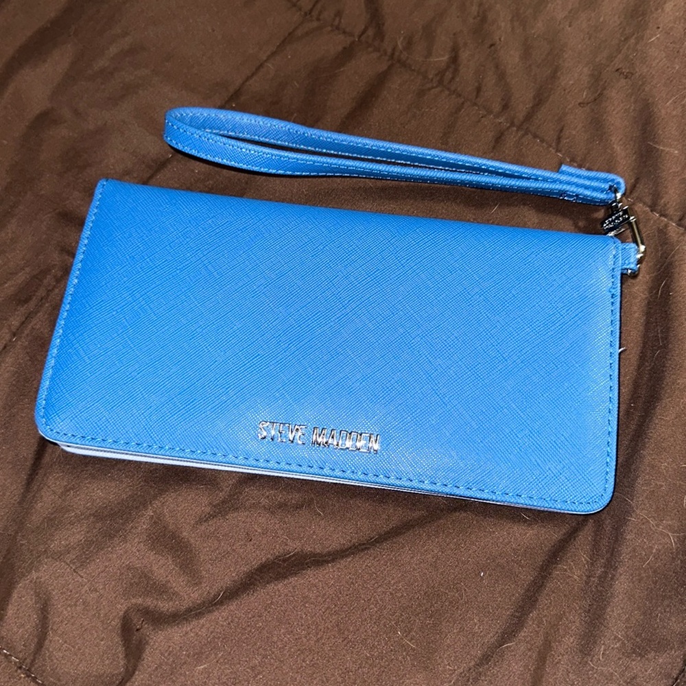 Steve Madden blue white and silver snap button long wallet with wrist strap NWOT